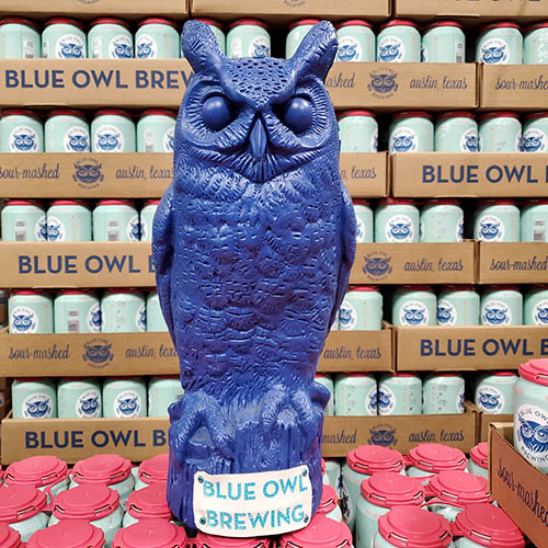 blue owl statue